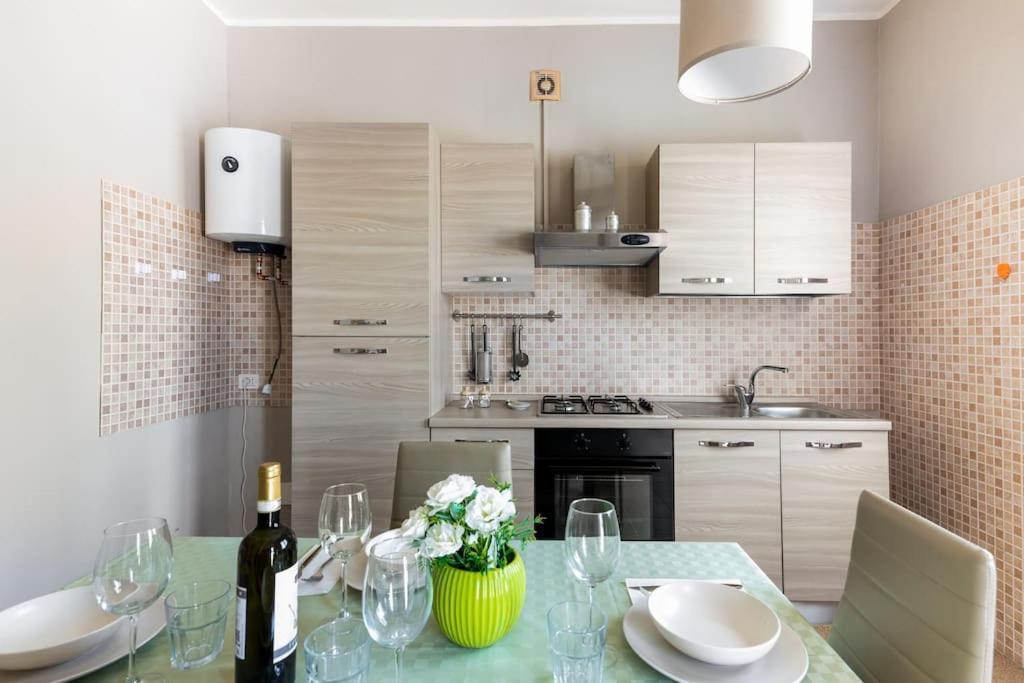 Apartamento “Casa Moderna Con Parcheggio Privato” Imola Exterior foto